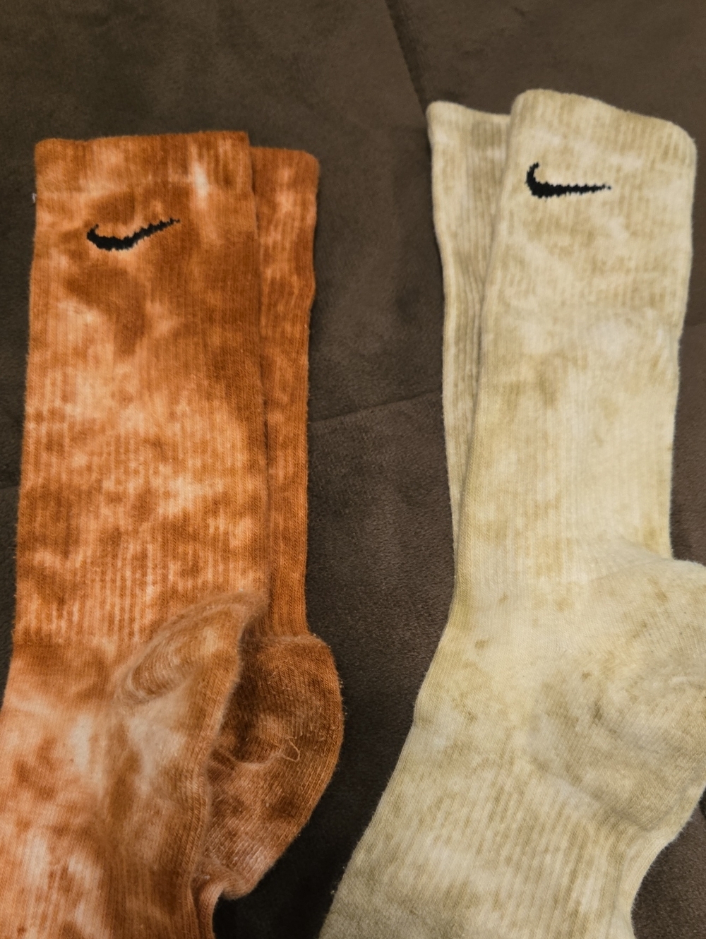 Nike Tie Dye Athletic Crew Socks 4 Pair Size Adult Medium NWOT - Picture 3 of 5